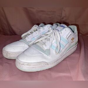 Adidas Forum low shoes mens size 9.5.